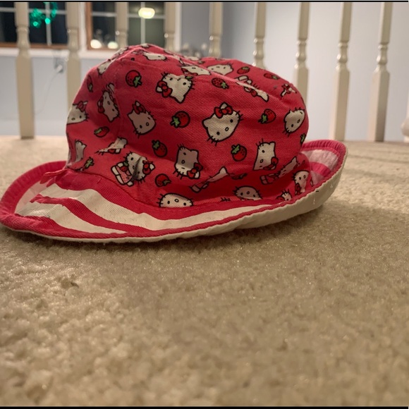 Sanrio Hello Kitty Swimsuit Tankini & Sunhat 2T - Picture 3 of 12